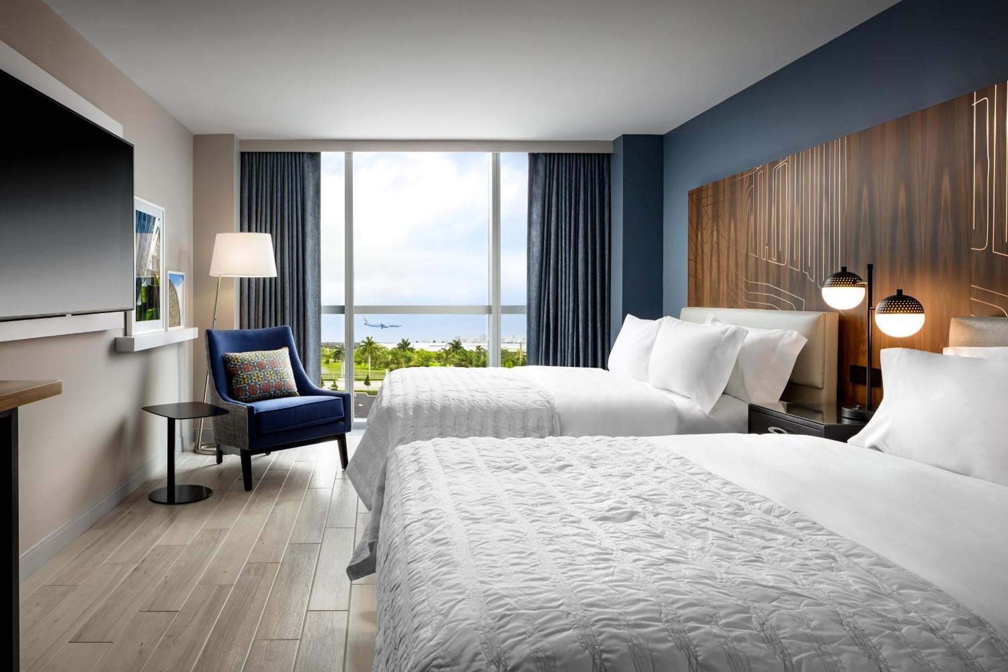 Deluxe Queen Room with Two Queen Beds - Hearing Accessible